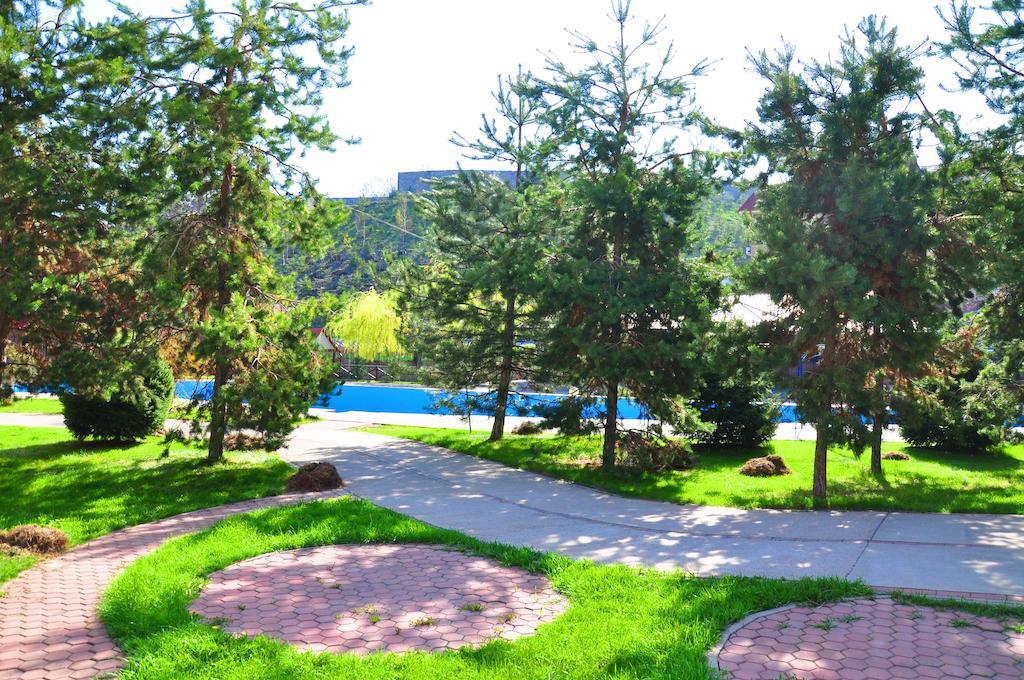 Olympica Hotel Almaty Eksteriør billede