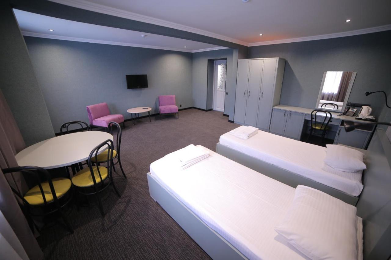 Olympica Hotel Almaty Eksteriør billede