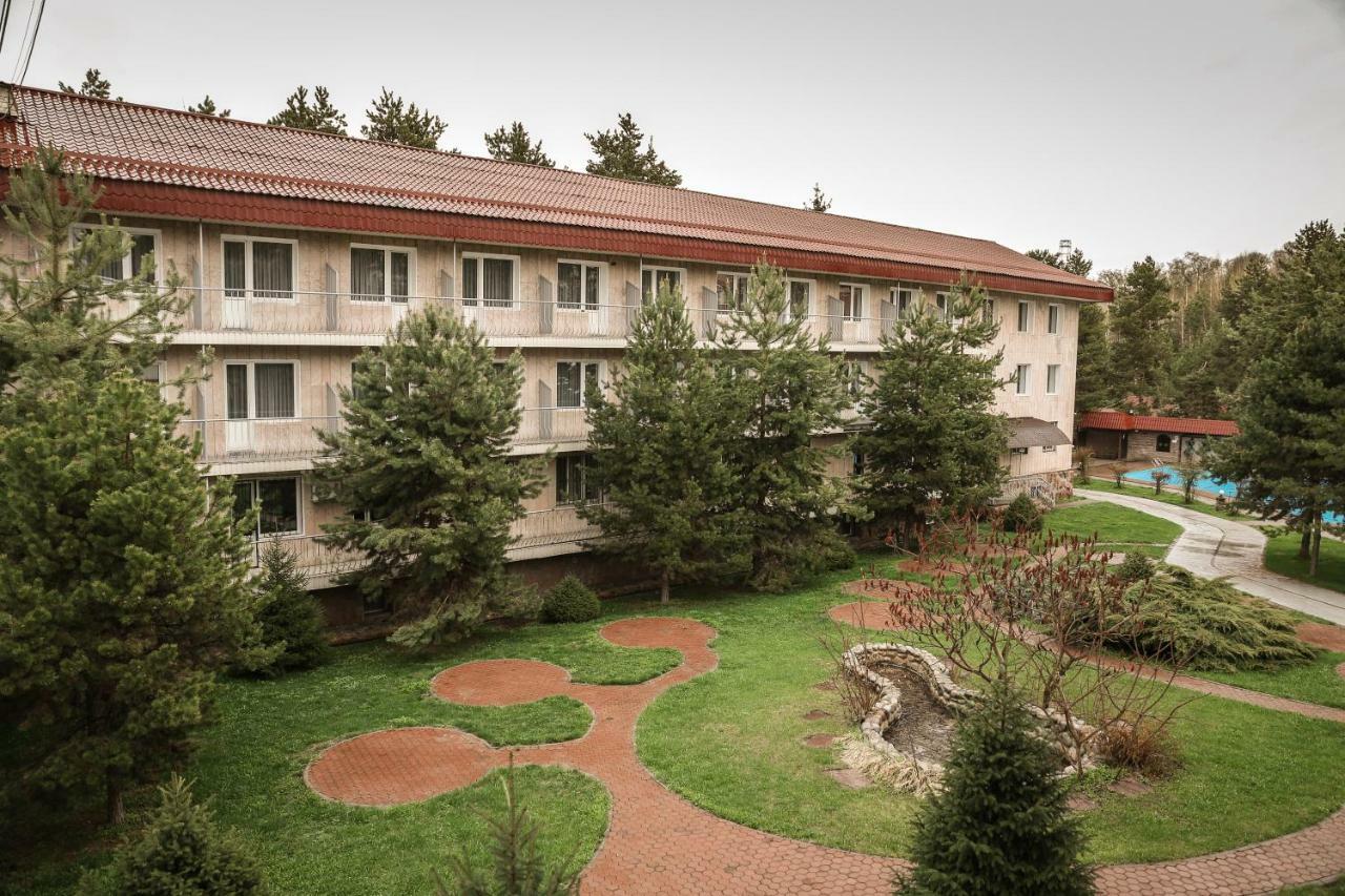 Olympica Hotel Almaty Eksteriør billede